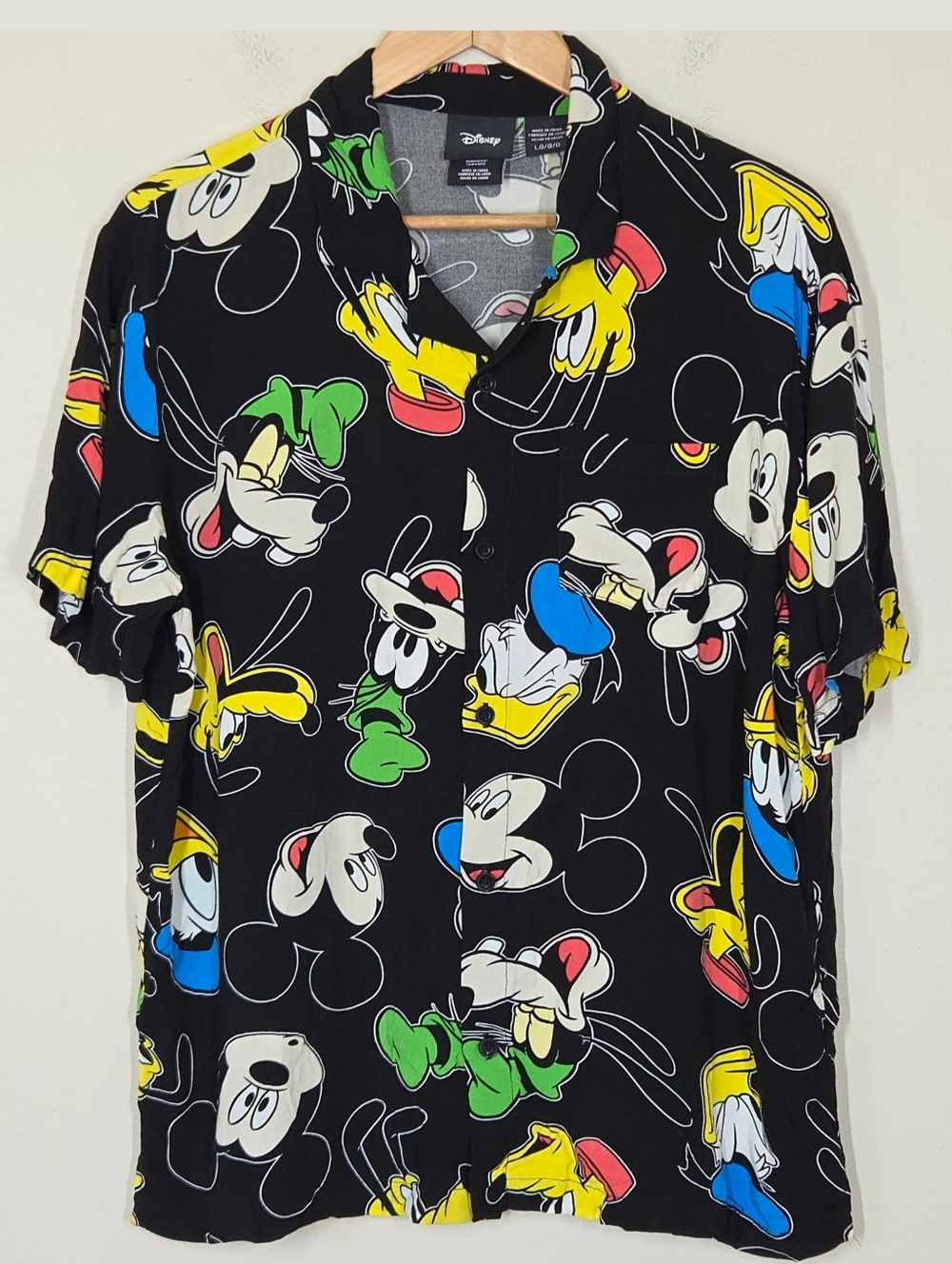 Disney Mens Mickey Mouse & Friends AOP Button Up Shirt Rayon L Novelty Cartoon